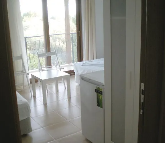 בית אירוח Karia Apart&pension